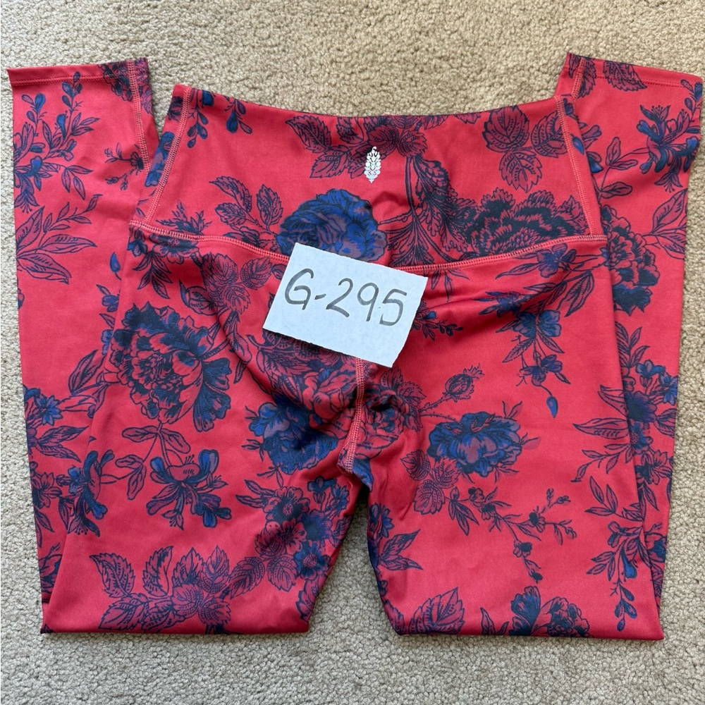 Free People Movement Leggings Women Ringside Red Cutout Athleisure Size S - Picture 10 of 10